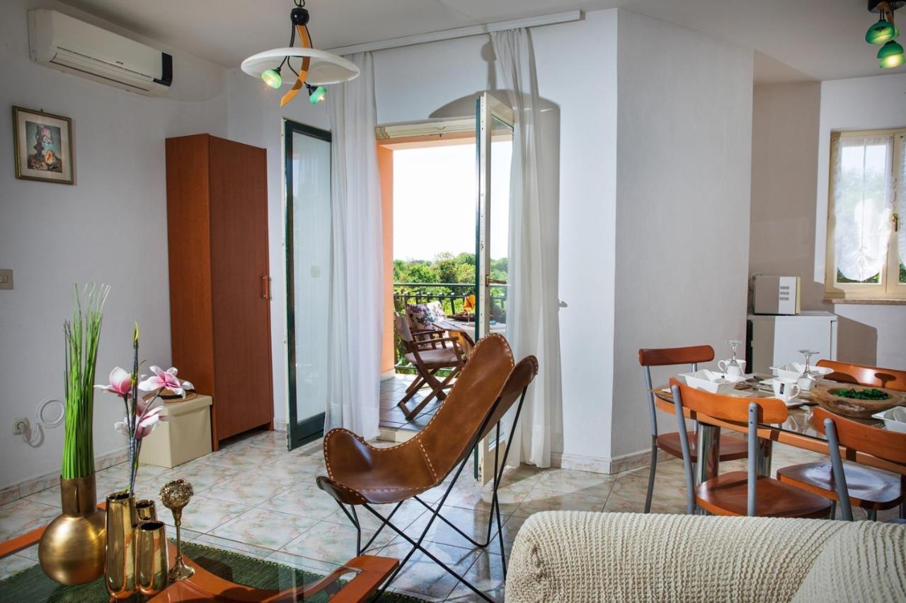Villa Mareonda - Apartments Sussurro Rovinj Exterior photo